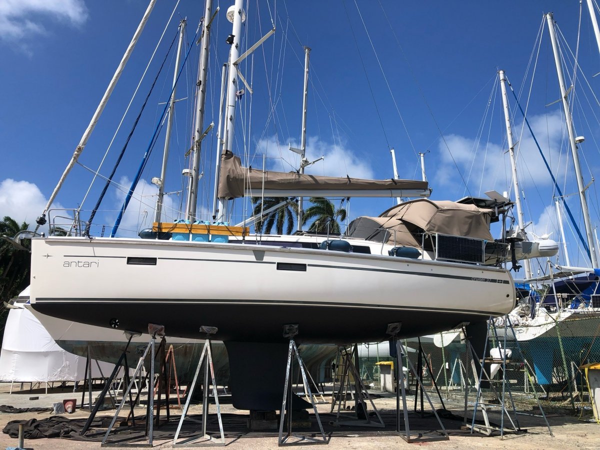Bavaria Cruiser 37