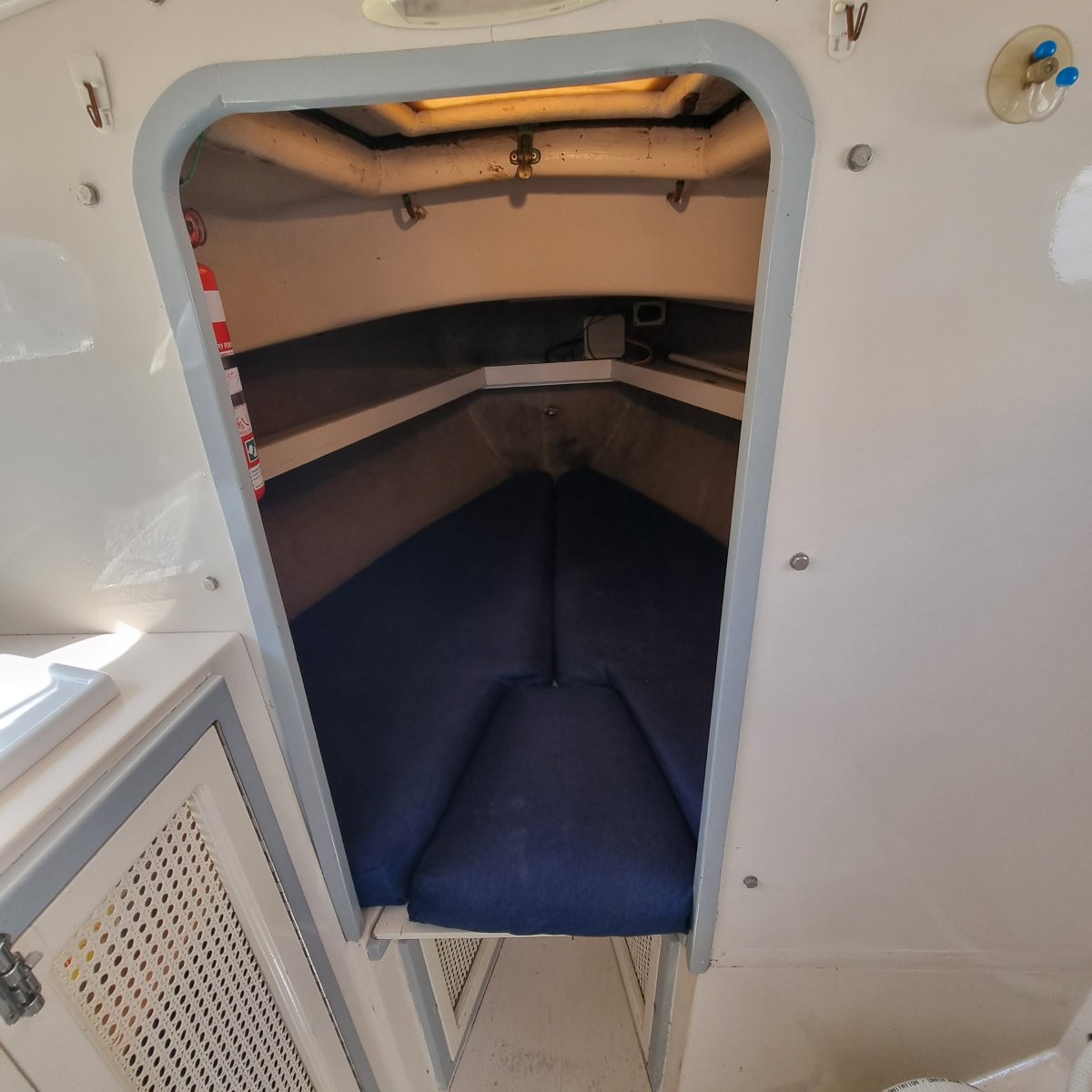 Compass 28
