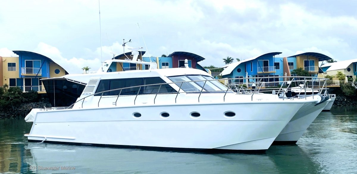 Mark Ellis 15 m custom catamaran