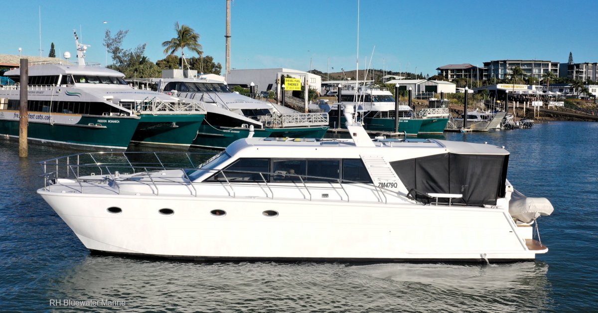 Mark Ellis 15 m custom catamaran