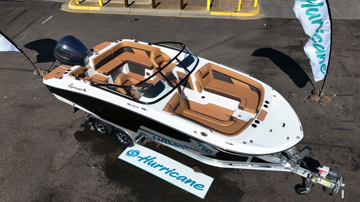 Hurricane Sundeck 217