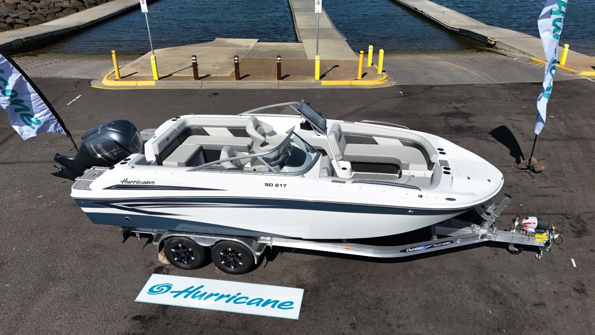 Hurricane Sundeck 217
