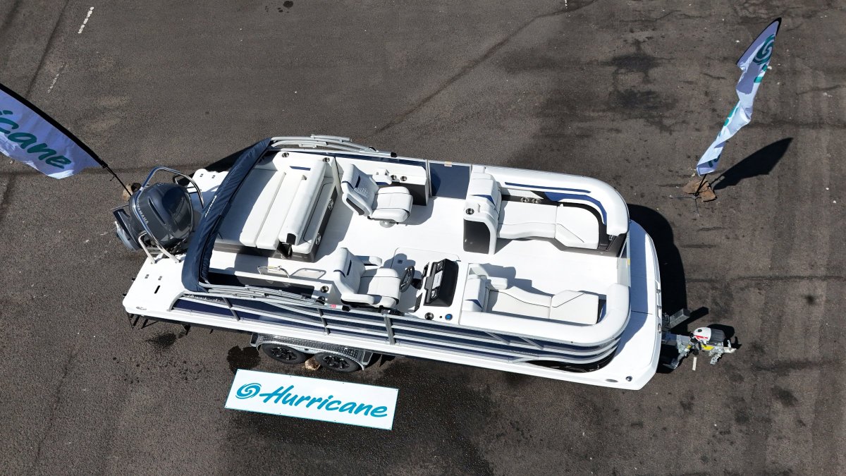 Hurricane Fundeck 236