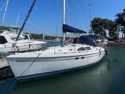 Catalina 387