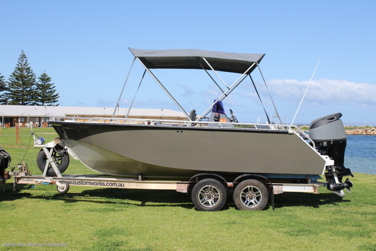 Plate Alloy Australia 5.35 Adventurer Centre Console Super Yacht Tender