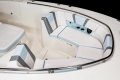 New Robalo R360 CC