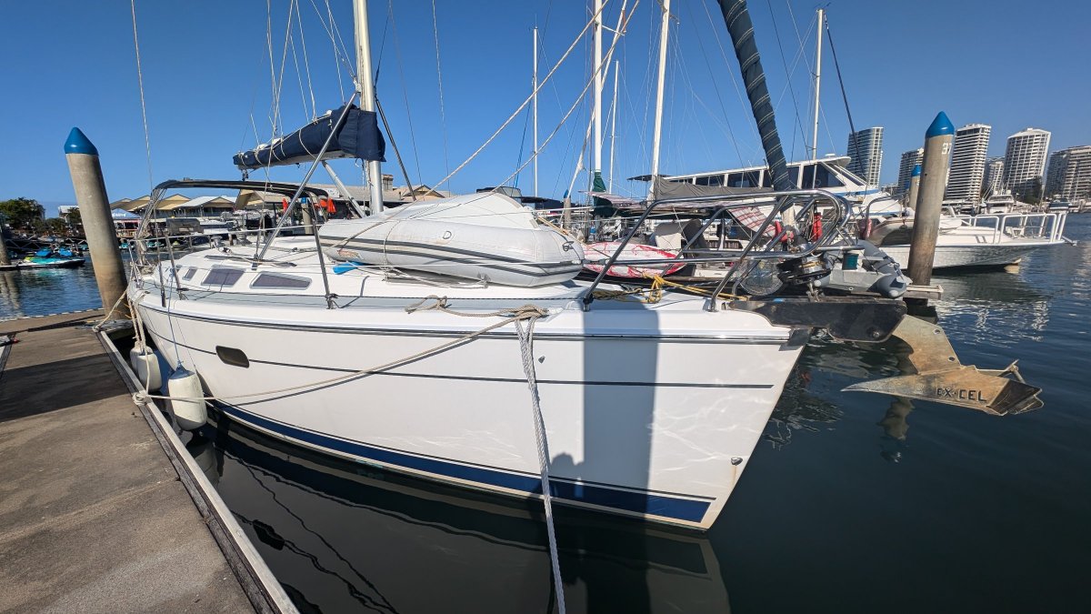 Hunter 356