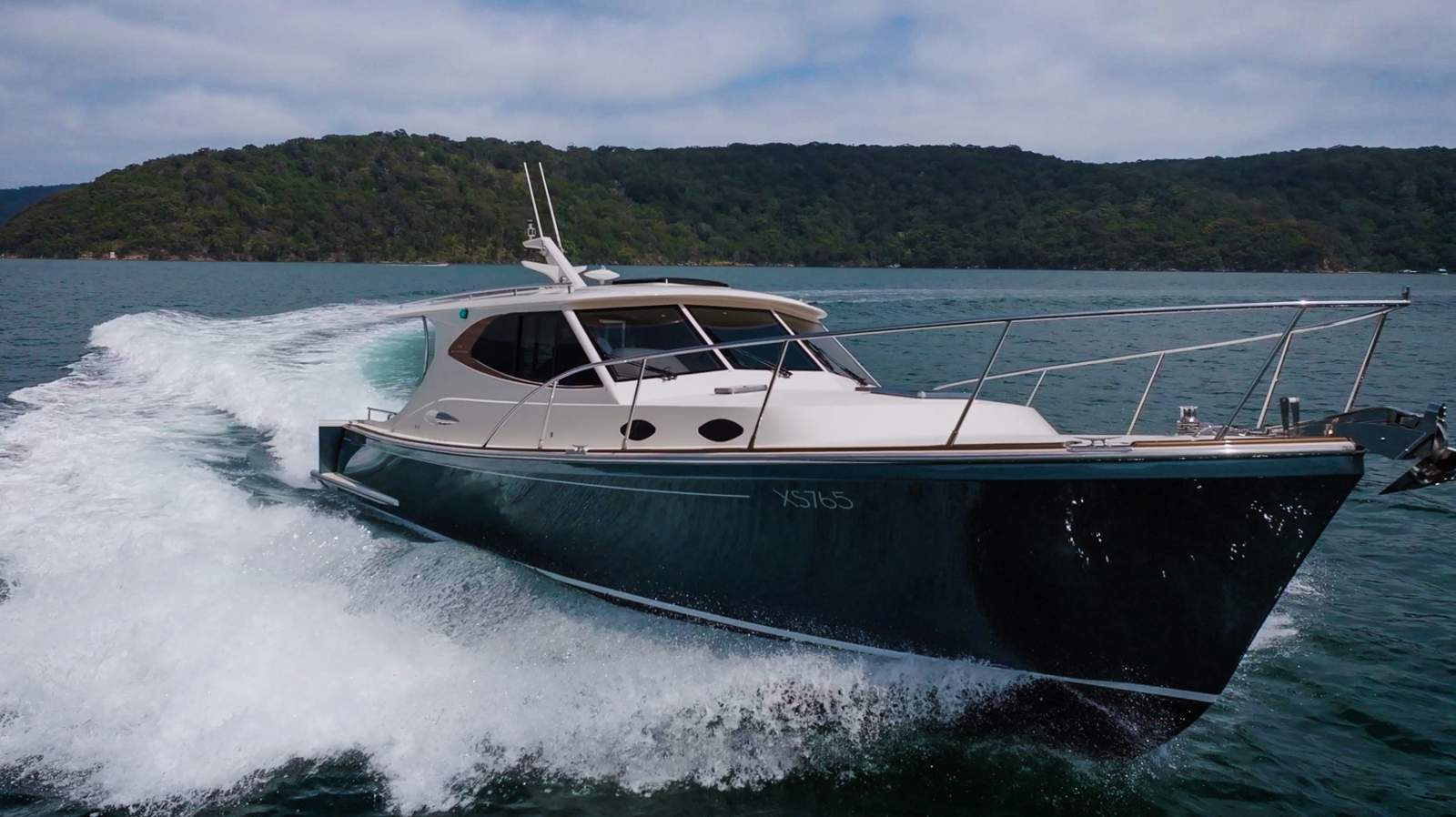 Whitehaven Harbour Classic 40 - A stunning as new model