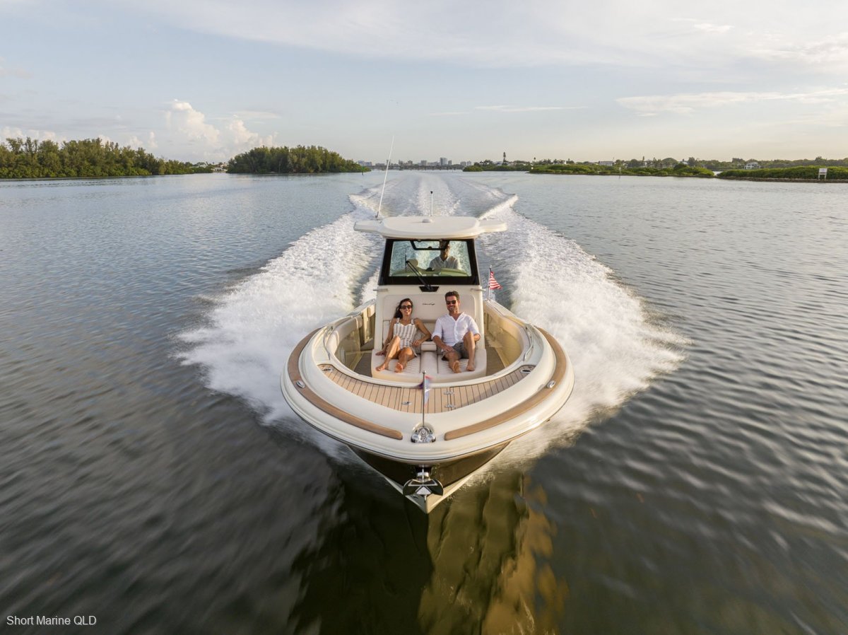Chris Craft Catalina 30