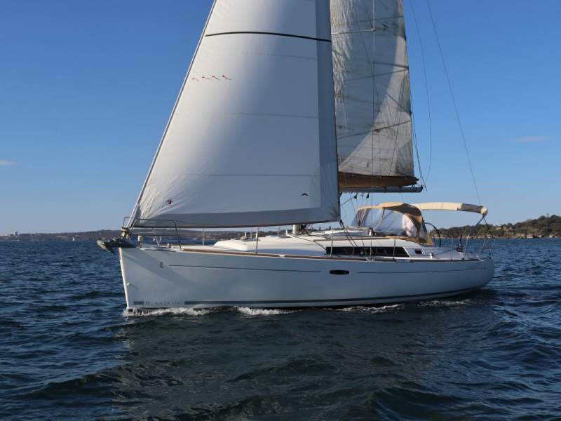 Beneteau Oceanis 37