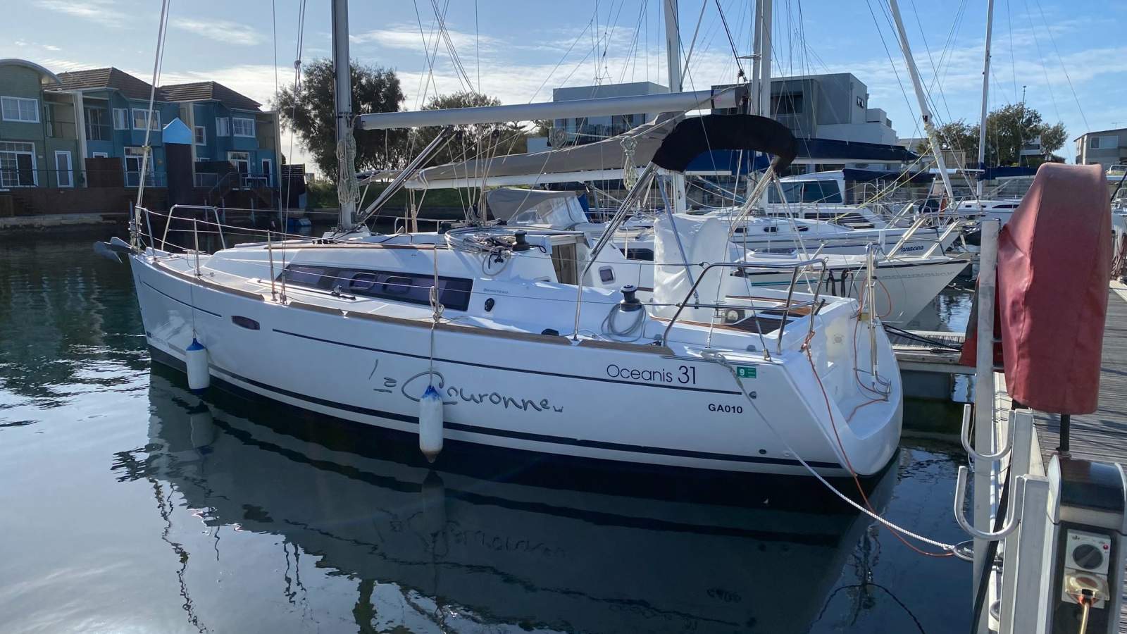Beneteau Oceanis 31 fully managed syndicate - Sail Training included