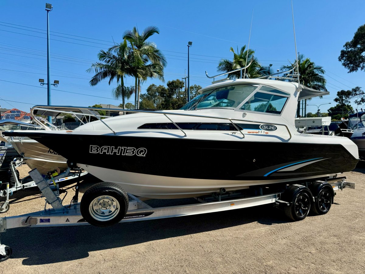 Whittley SL 26 Hard Top Outboard