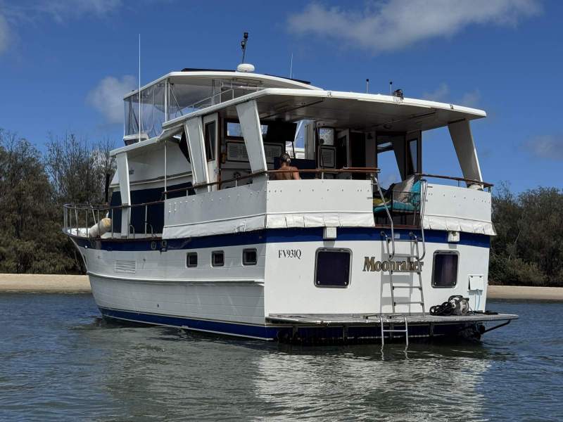 DeFever 48 Motor Cruiser Long Range Trawler Style