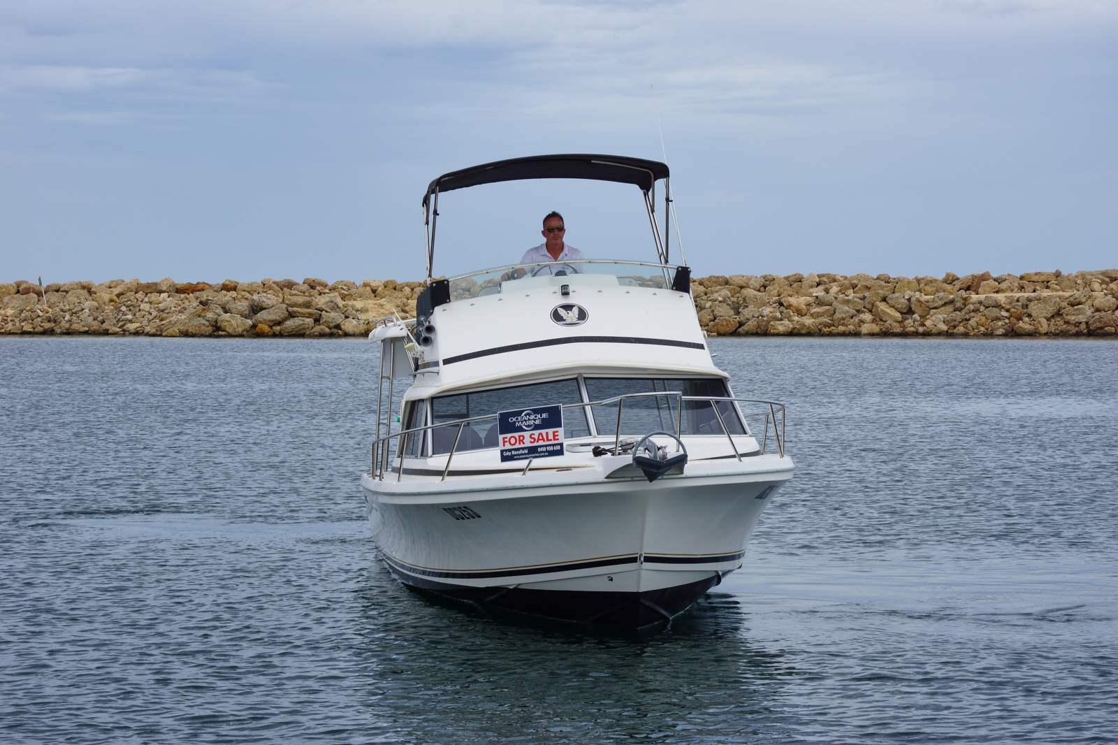 Caribbean 26 Flybridge Sports Fisherman ALL REASONABLE OFFERS CONSIDERED
