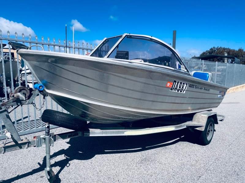 Quintrex 420 Estuary Angler