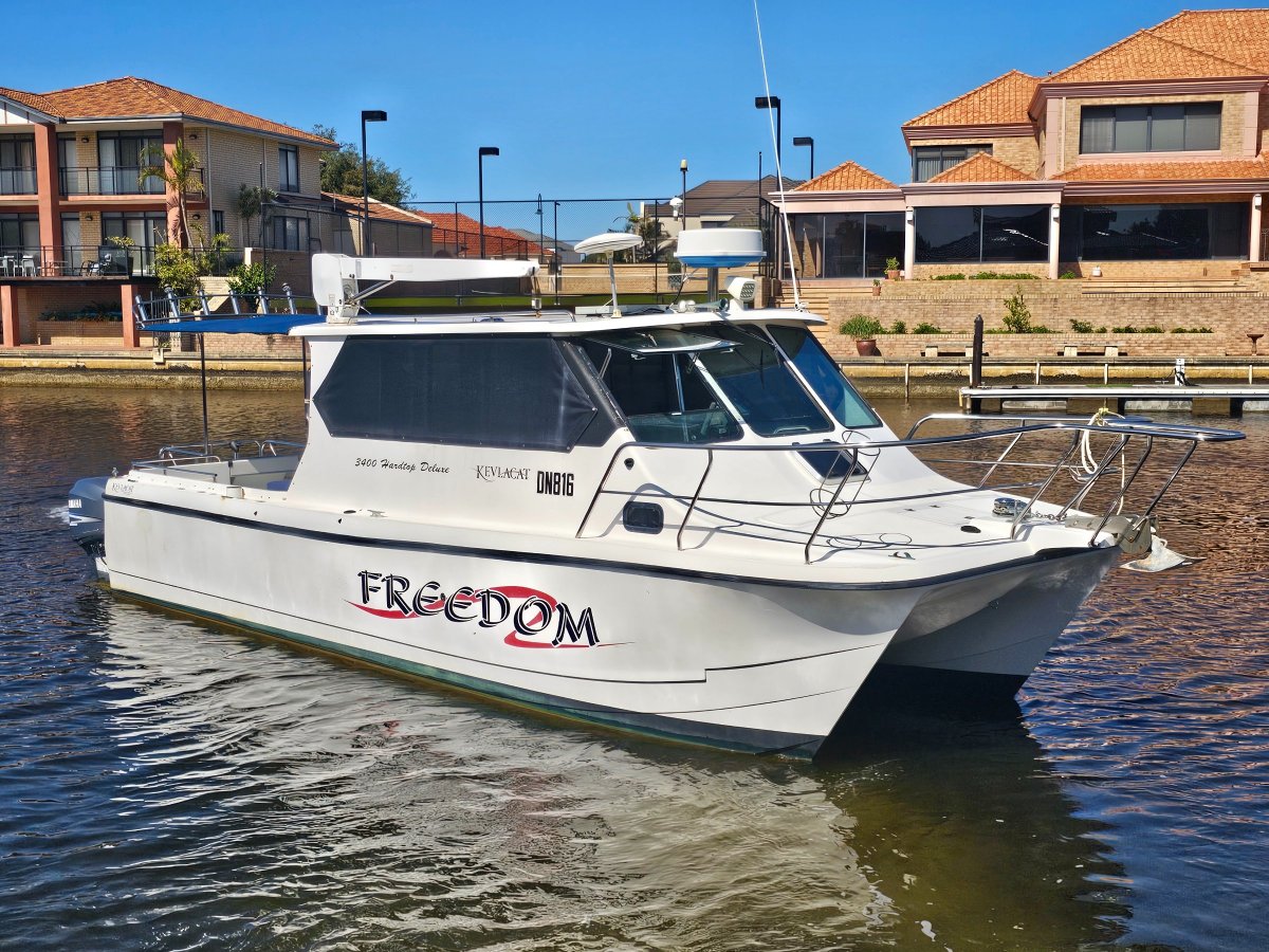 Kevlacat 3400 Hardtop Deluxe Premier Fishing Vessel & Family Weekender