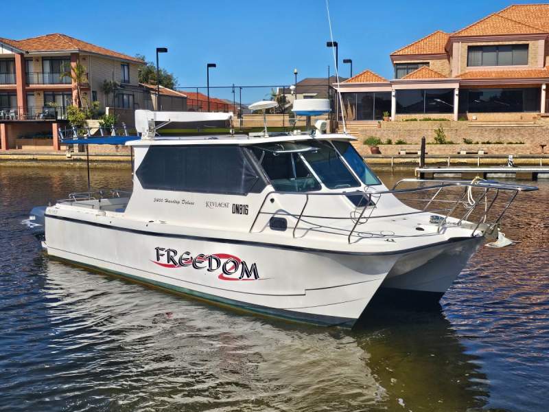 Kevlacat 3400 Hardtop Deluxe Premier Fishing Vessel & Family Weekender