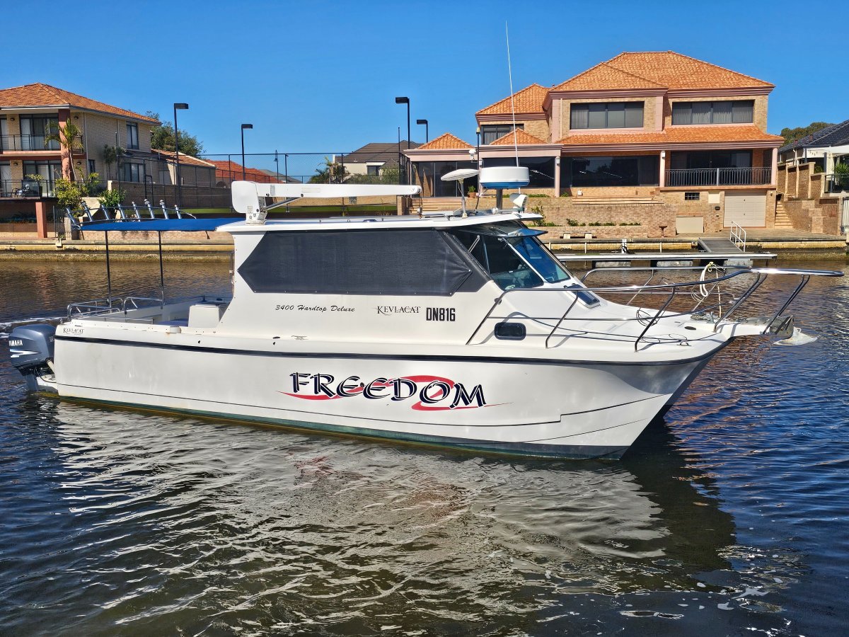 Kevlacat 3400 Hardtop Deluxe Premier Fishing Vessel & Family Weekender
