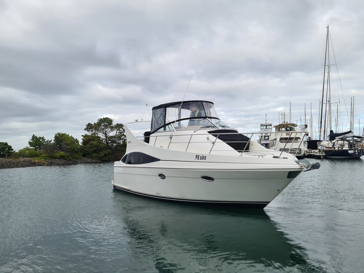 Carver 36 Mariner