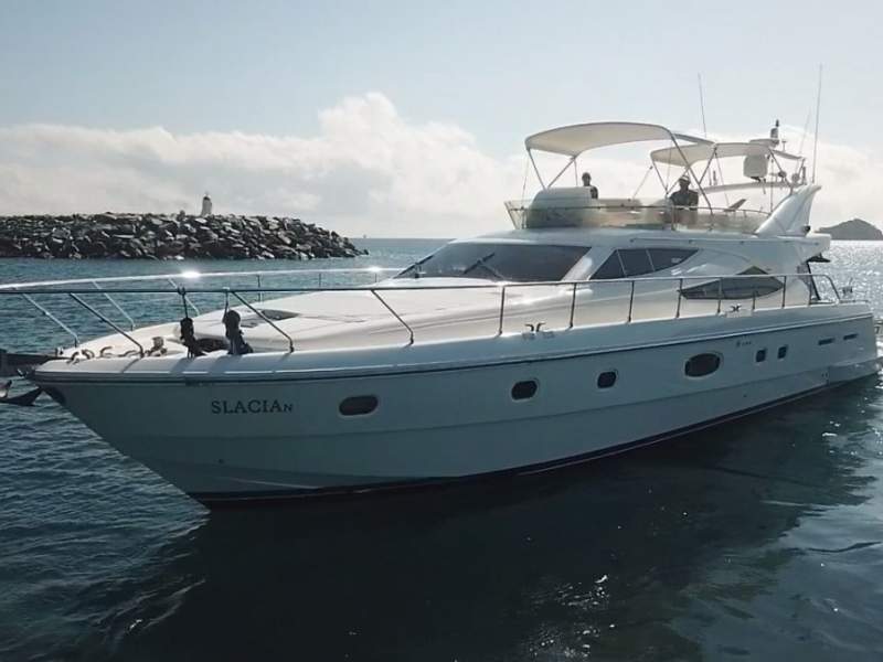 Ferretti 620
