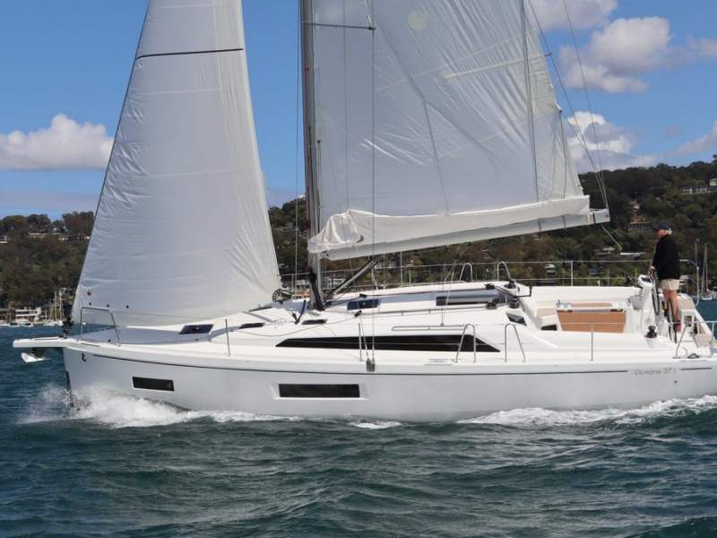 Beneteau Oceanis 37.1