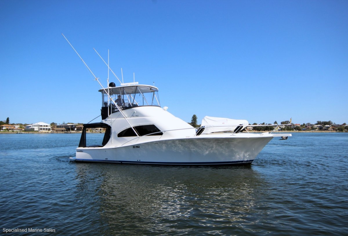 Luhrs 41 Convertible *** ONE OF A KIND ***