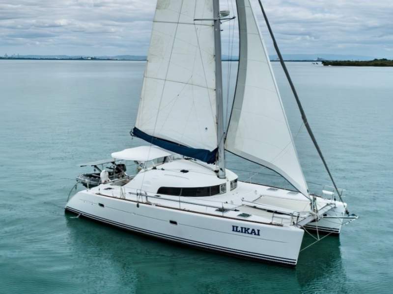 Lagoon 410 S2 Catamaran