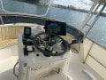 Commodore 33 Flybridge Twin Cabin Cruiser