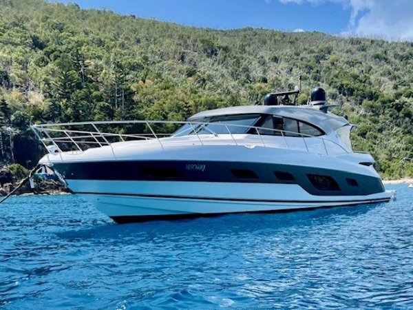 Riviera 6000 Sport Yacht Platinum Edition