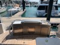 Riviera 6000 Sport Yacht Platinum Edition