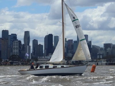 Herreshoff H28