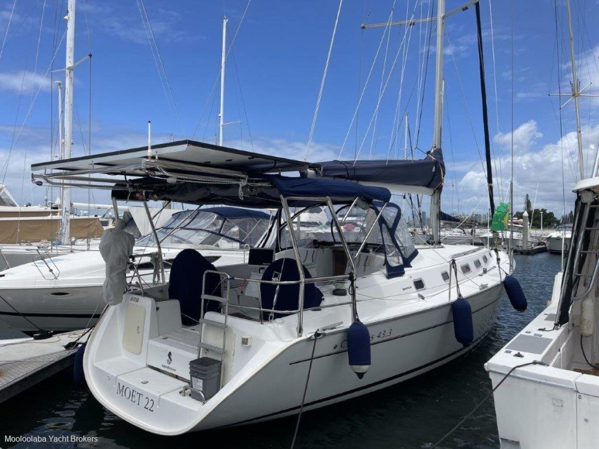 Beneteau Cyclades 43.3 - Inspect Mooloolaba