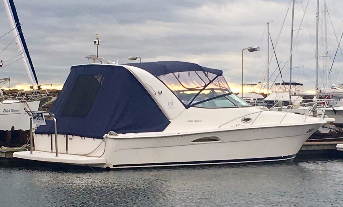 Riviera 3000 Offshore Series 2 2004 MODEL RIVIERA 3000 OFFSHORE SERIES 2