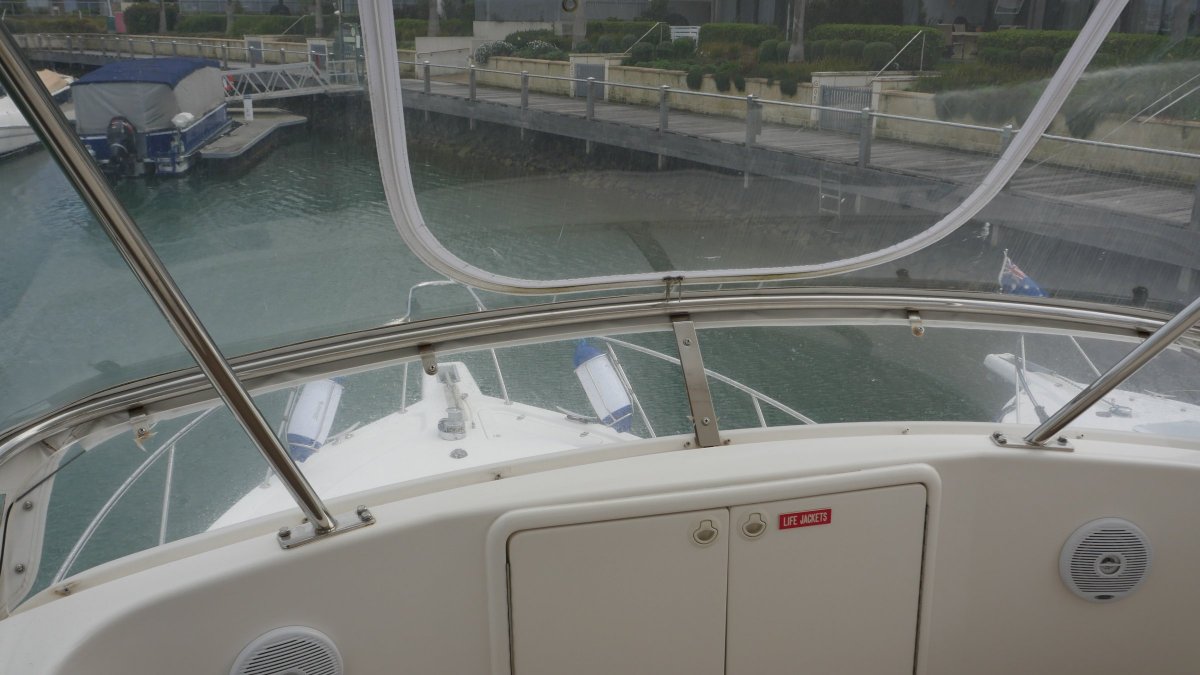 RAMAZ II Riviera 3350 Flybridge Boat Brokers of Tasmania