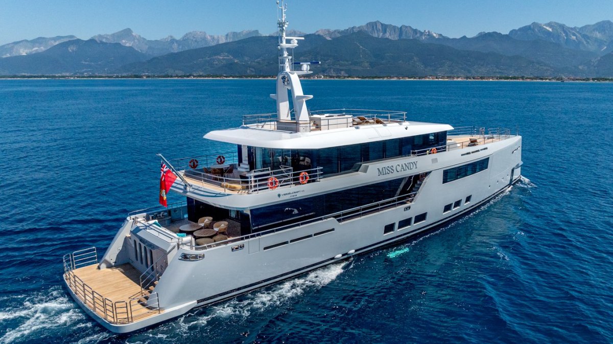 Versilcraft SportAdventure 45