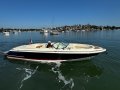Chris Craft Launch 27