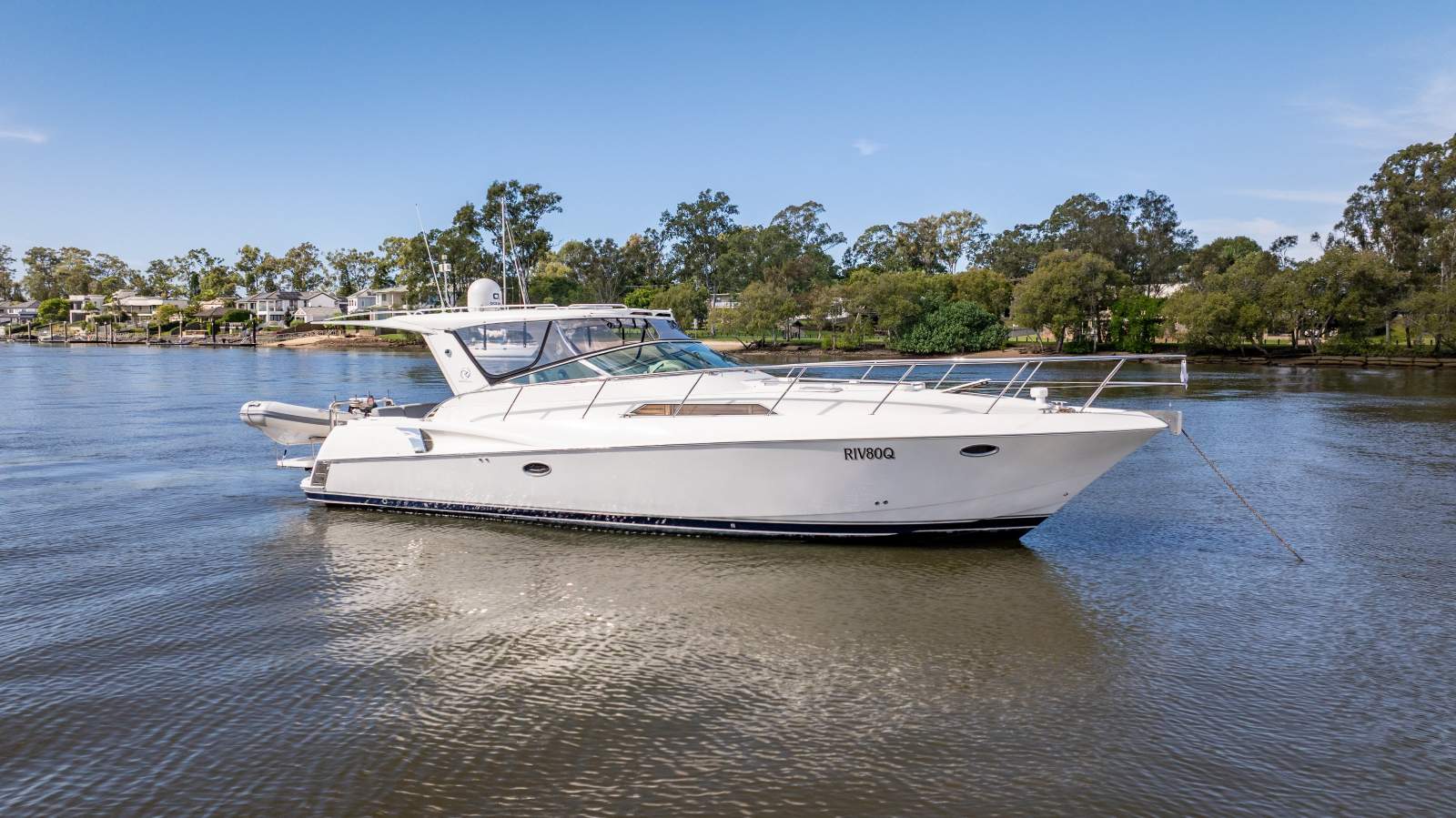 Riviera M400 Sports Cruiser
