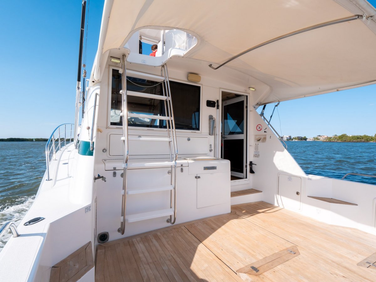 Riviera 39 Flybridge Platinum