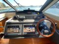 Riviera 5800 Sport Yacht