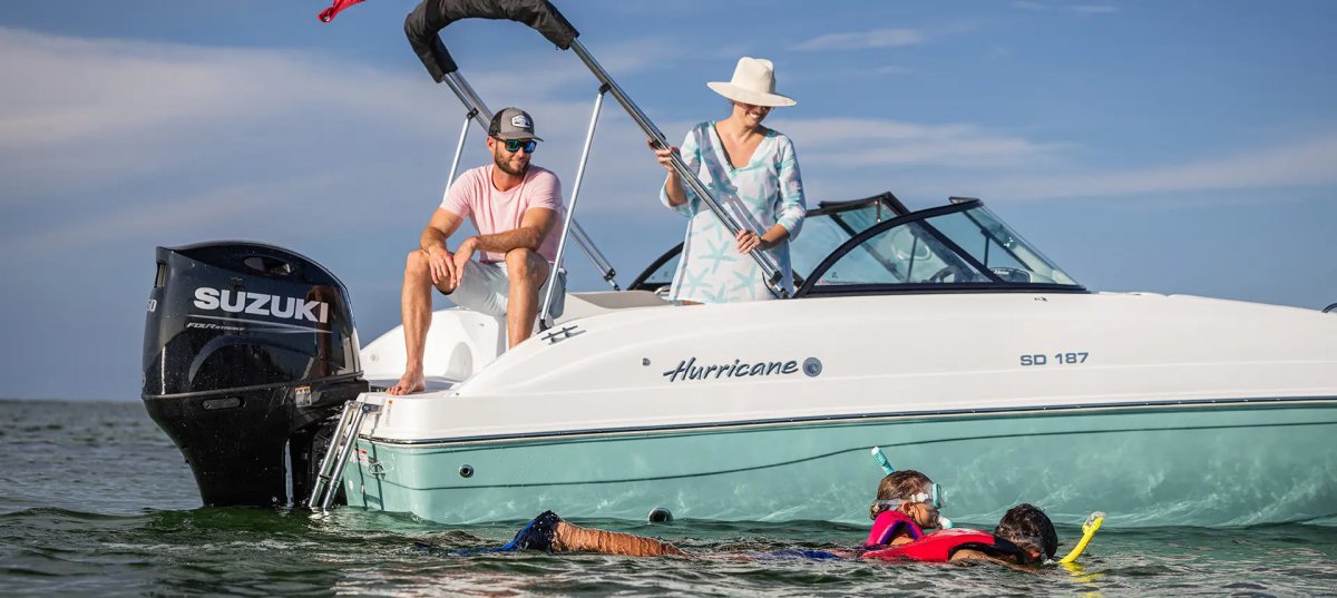 Hurricane Sundeck 187