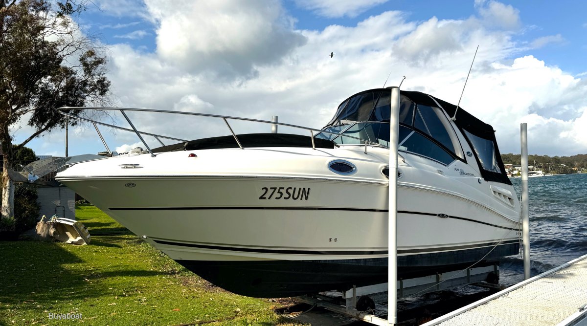 Sea Ray 275 Sundancer Bow Thruster - Kept on private - slipLow Hours