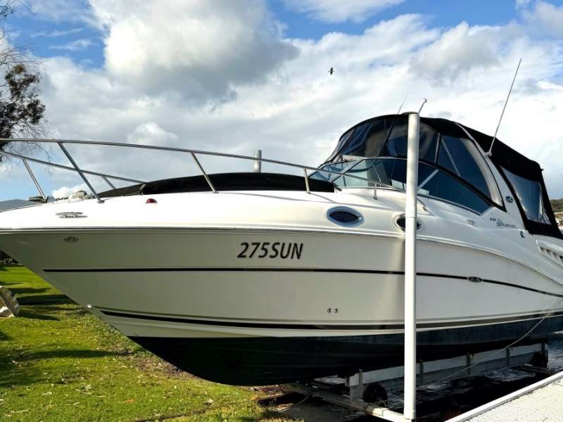 Sea Ray 275 Sundancer Bow Thruster - Kept on private - slipLow Hours