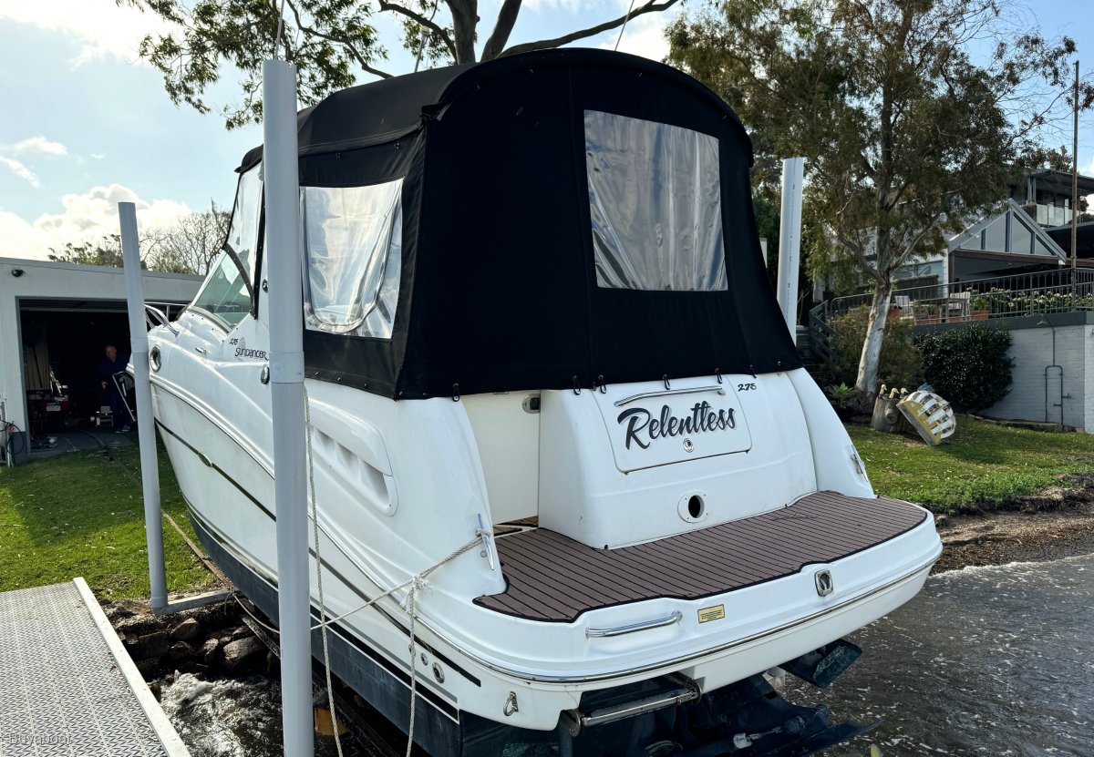 Sea Ray 275 Sundancer Bow Thruster - Kept on private - slipLow Hours