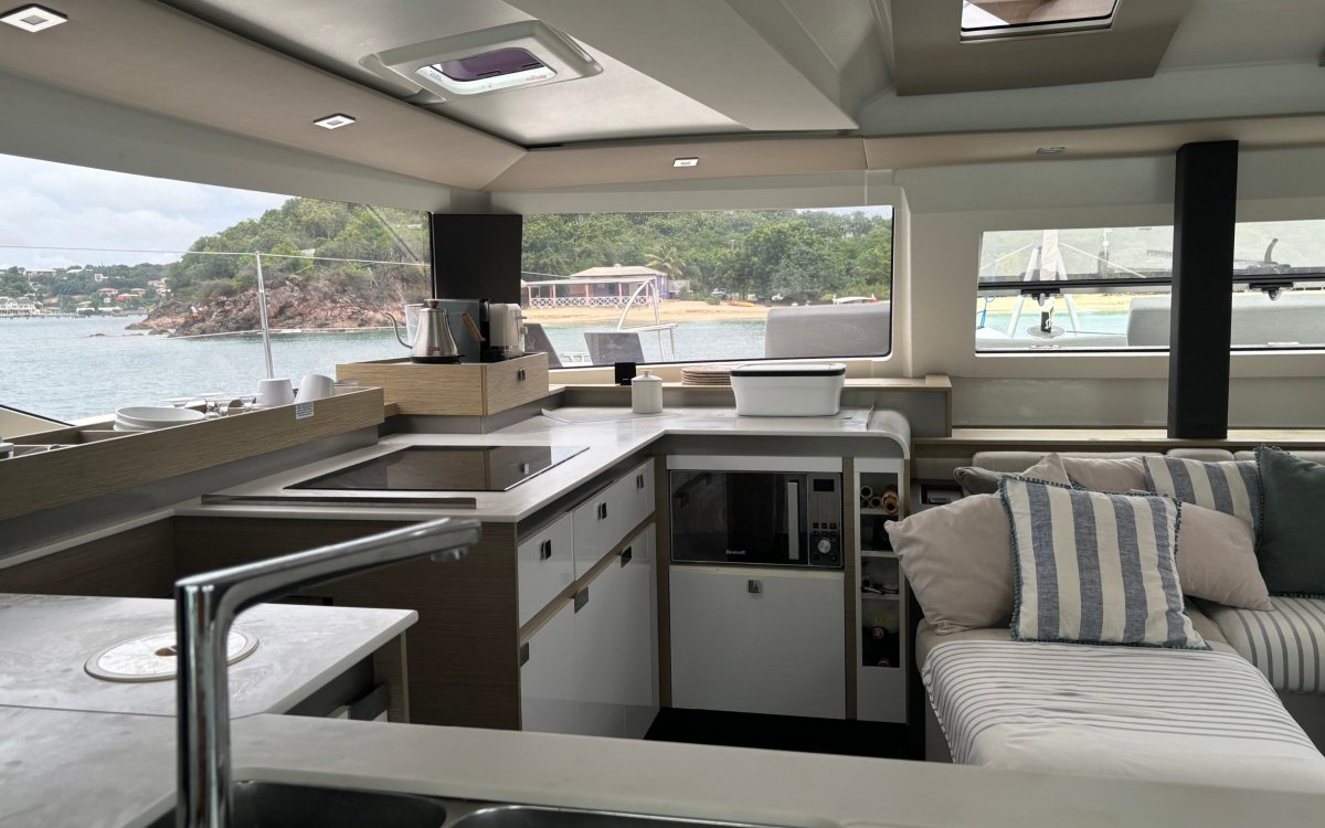 Fountaine Pajot Elba 45:Pandora B - 2021 Fountaine Pajot Elba 45