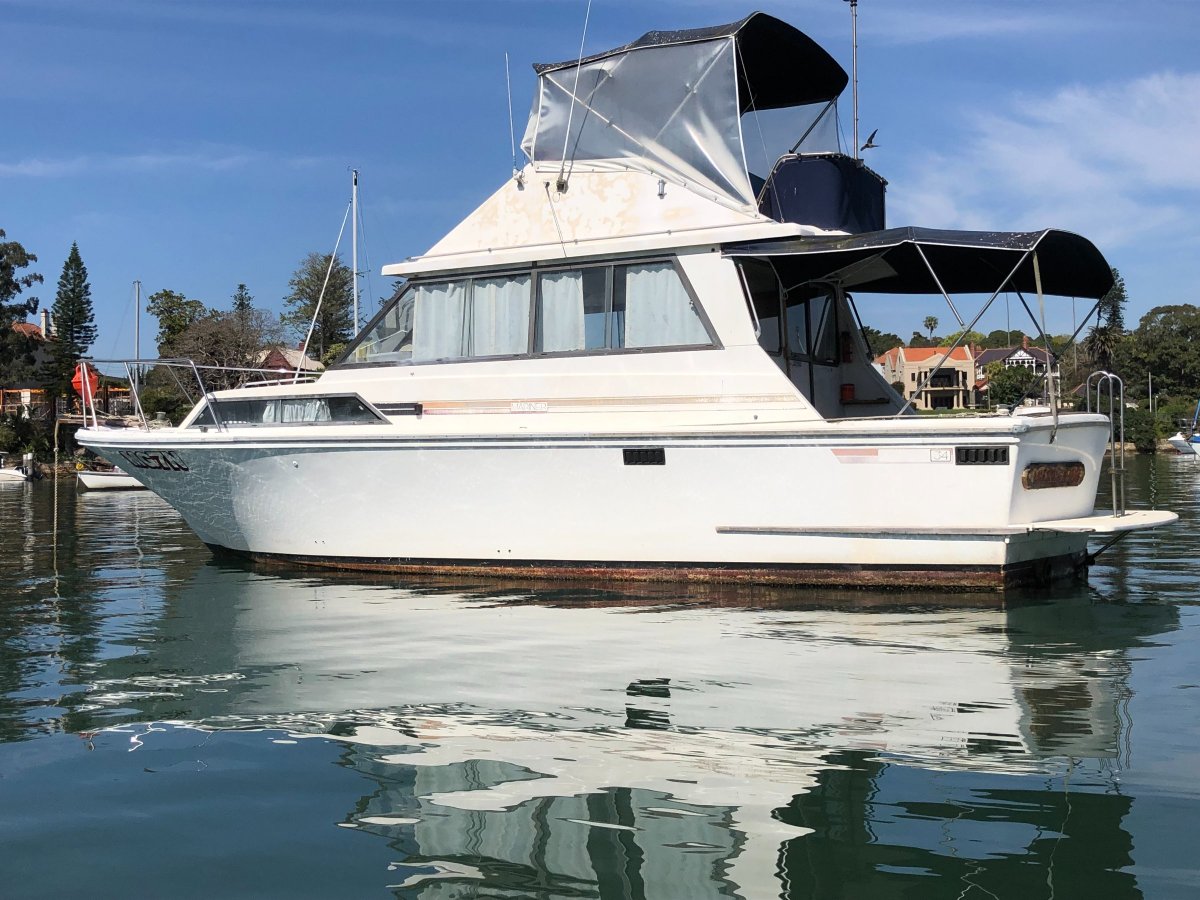 Mariner 34 Flybridge 50% Private share No Management fees
