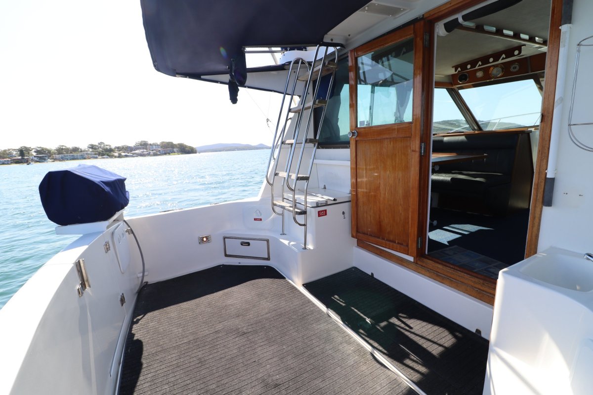 Riviera 33 Bluewater