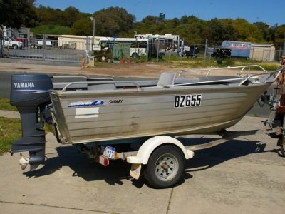 Brooker 420 Safari 2004 model open boat