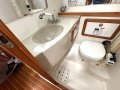 Catalina 42 MK II:Guest ensuite