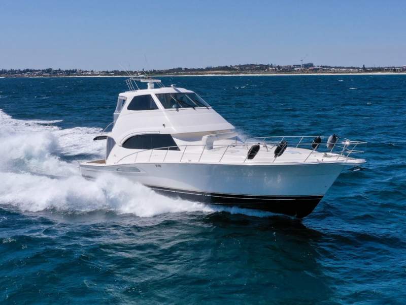 Riviera 58 Enclosed Flybridge