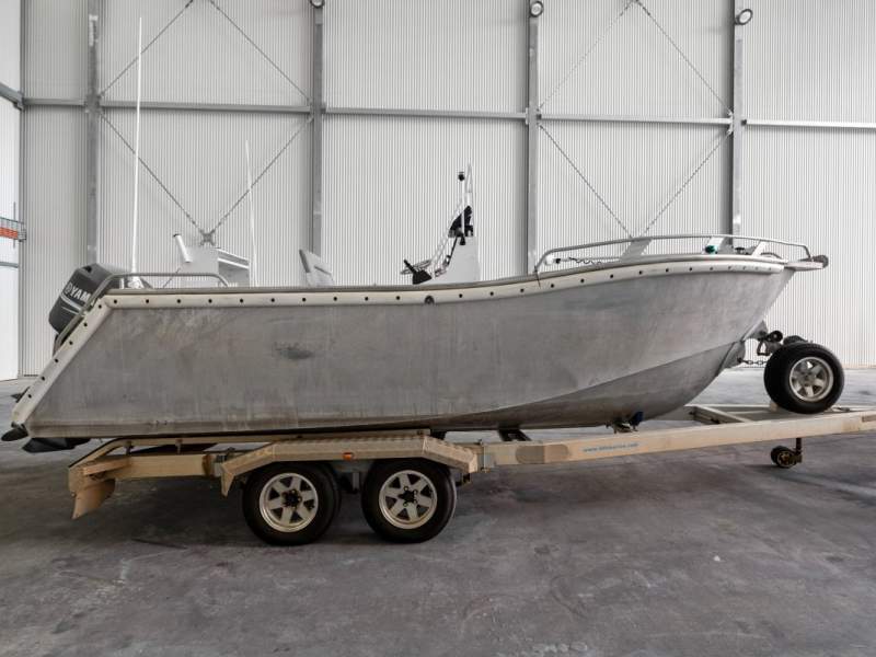 BtB 6.4m Commercial Centre Console